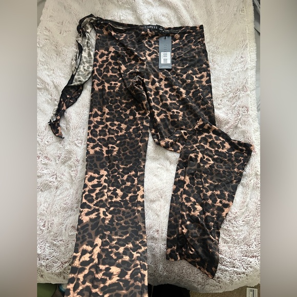 Princess Polly Leopard Pant - Picture 6 of 6